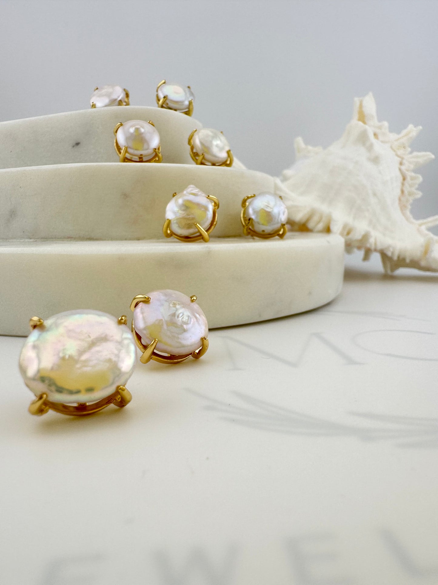 Perla Studs