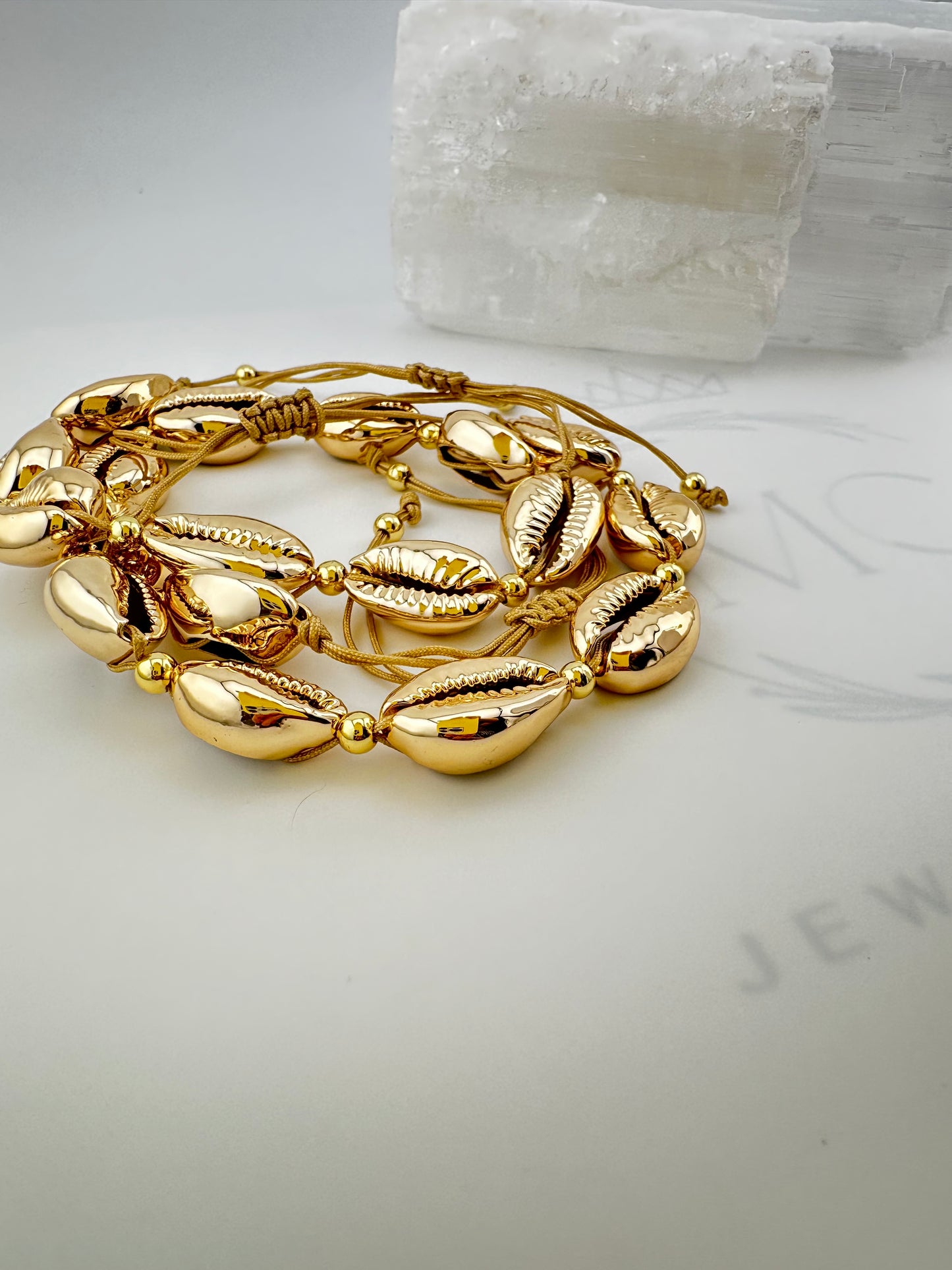 Gold Sea Shell Bracelet