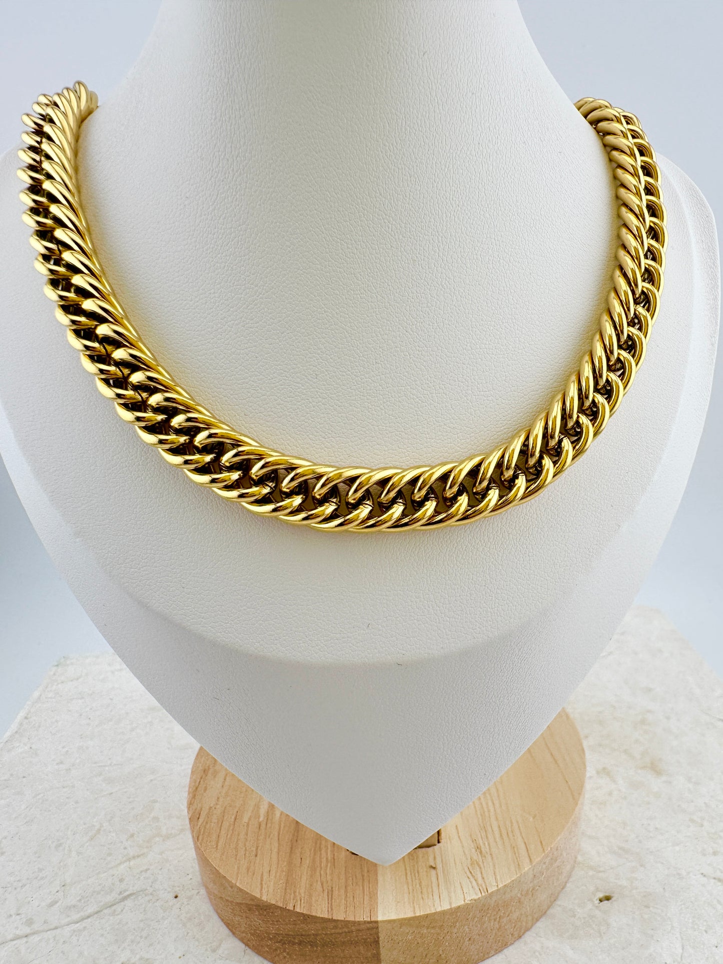 Alexa Necklace