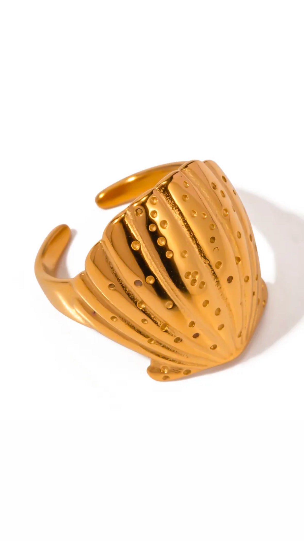 Alicia’s Seashell Ring