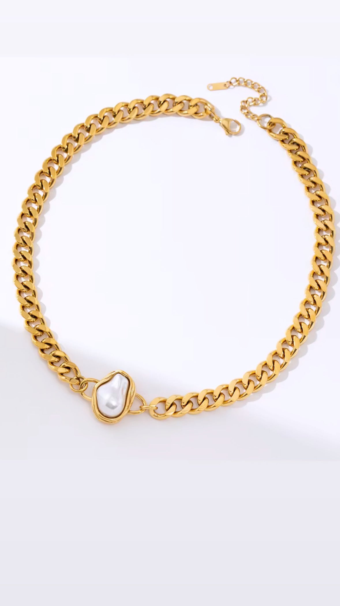 Kate Pearl Necklace