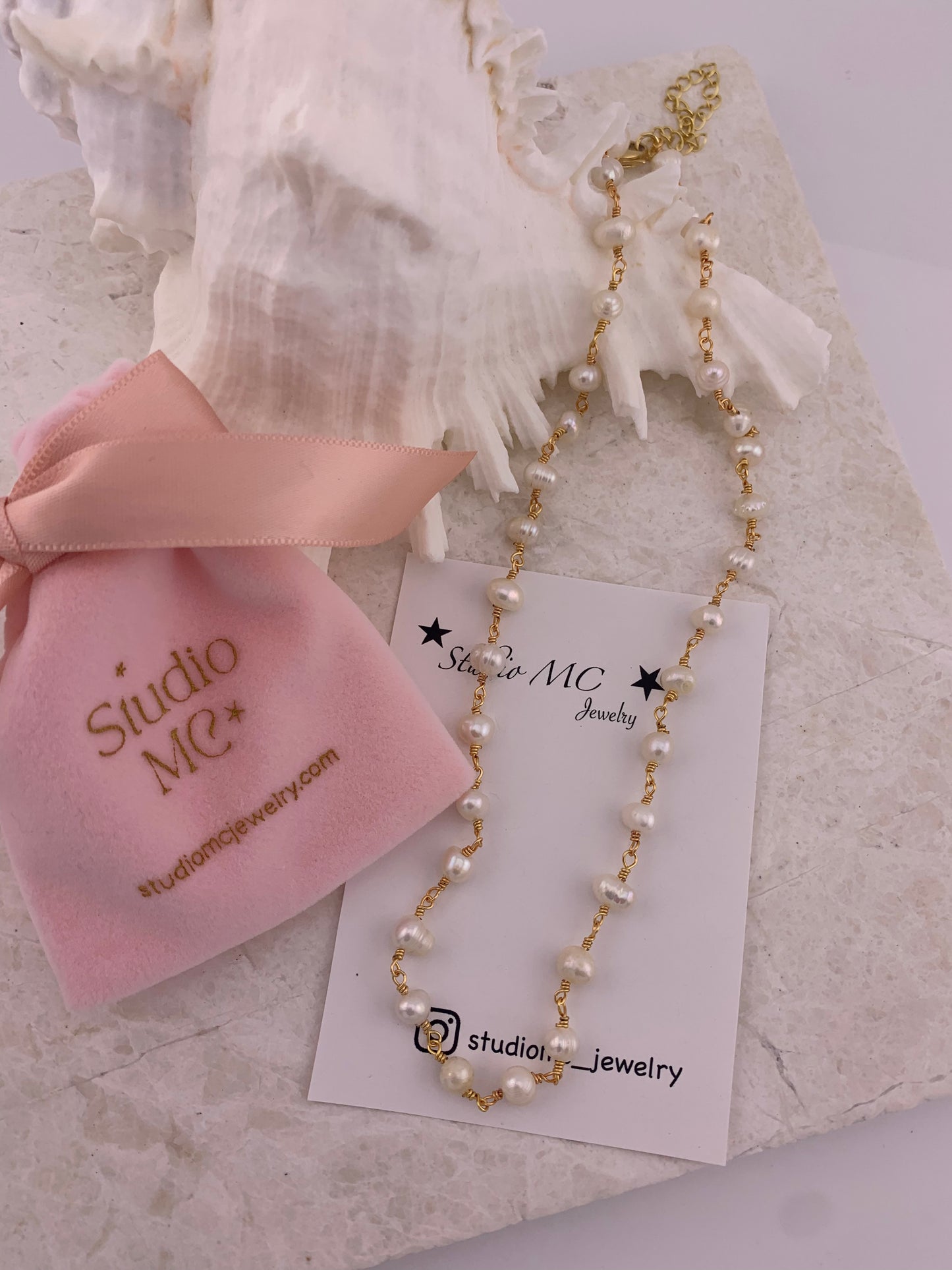 Anastasia Pearl Choker