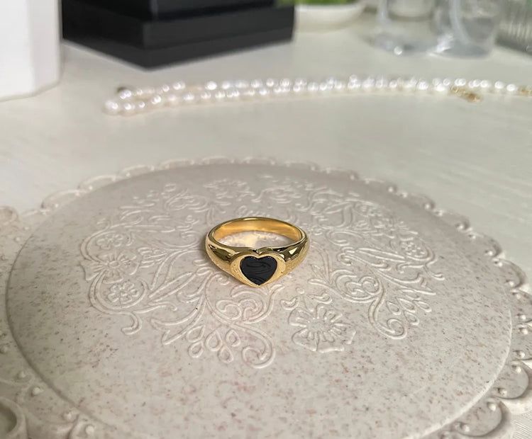 Amanda Heart Ring