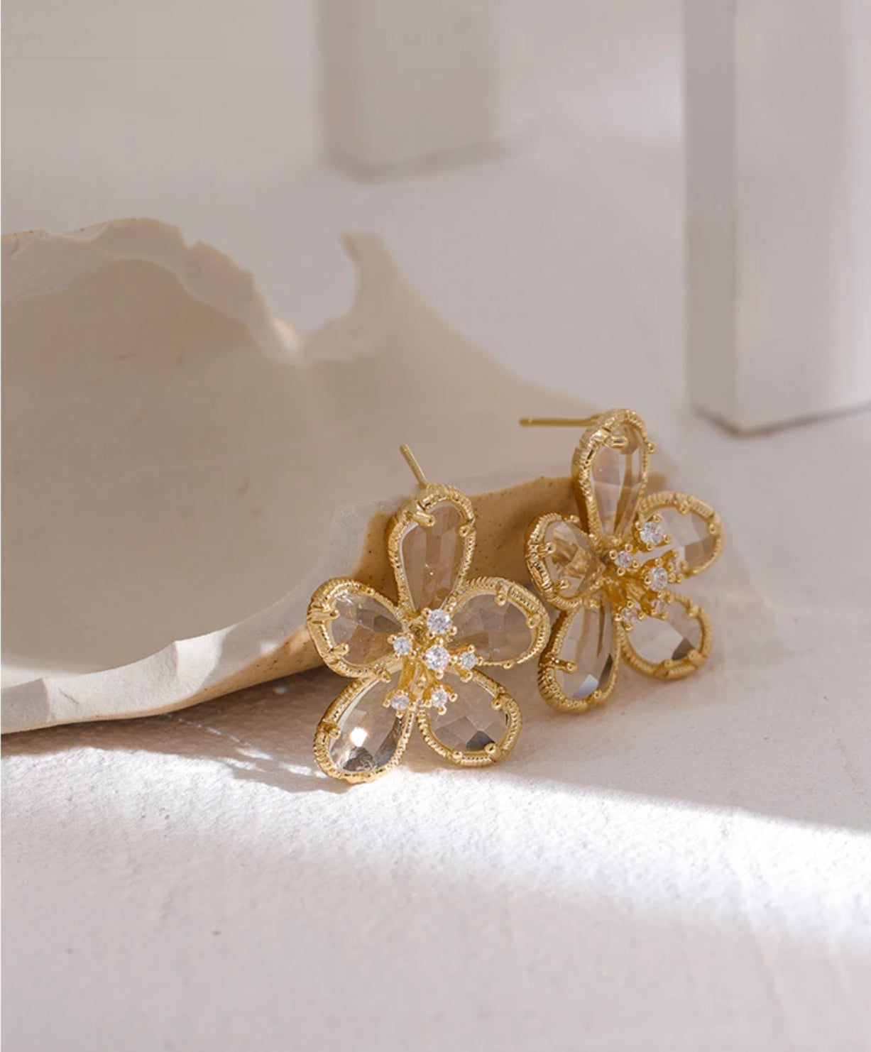 Gardenia Studs