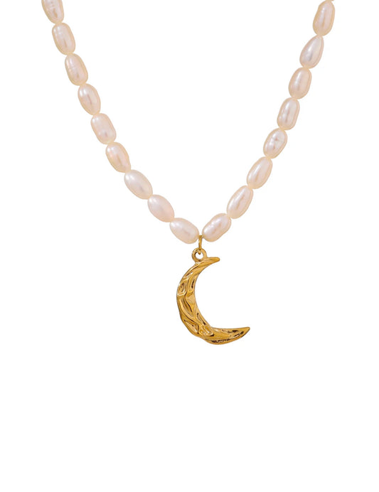 Luna Pearl Necklace