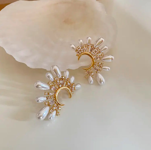Queen Studs