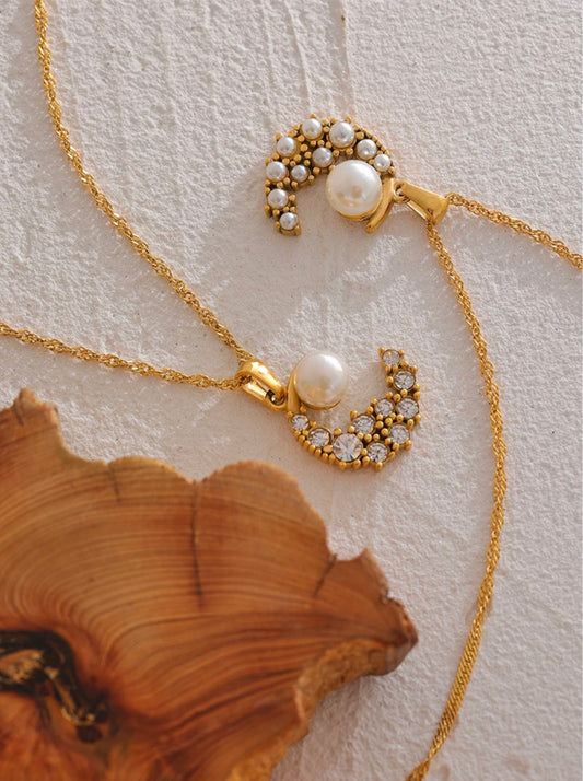 Greta Pearl Moon Necklace