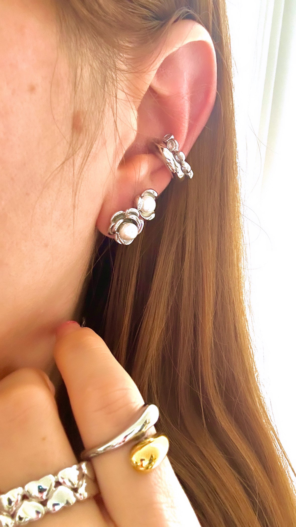 Ava’s Flower earring